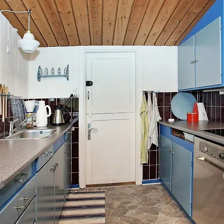Two-bedroom Holiday In Farso 5 *